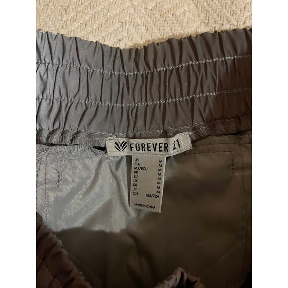 Womens reflective athletic shorts - Picture 4 of 6